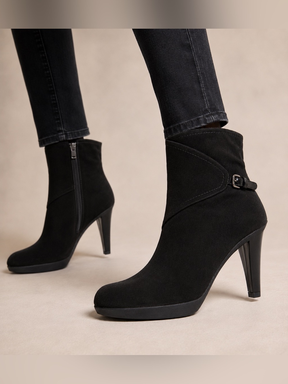 Stuart Weitzman Gorgeous Gore Tex Buckled Side Ankle Boots Black Size 9